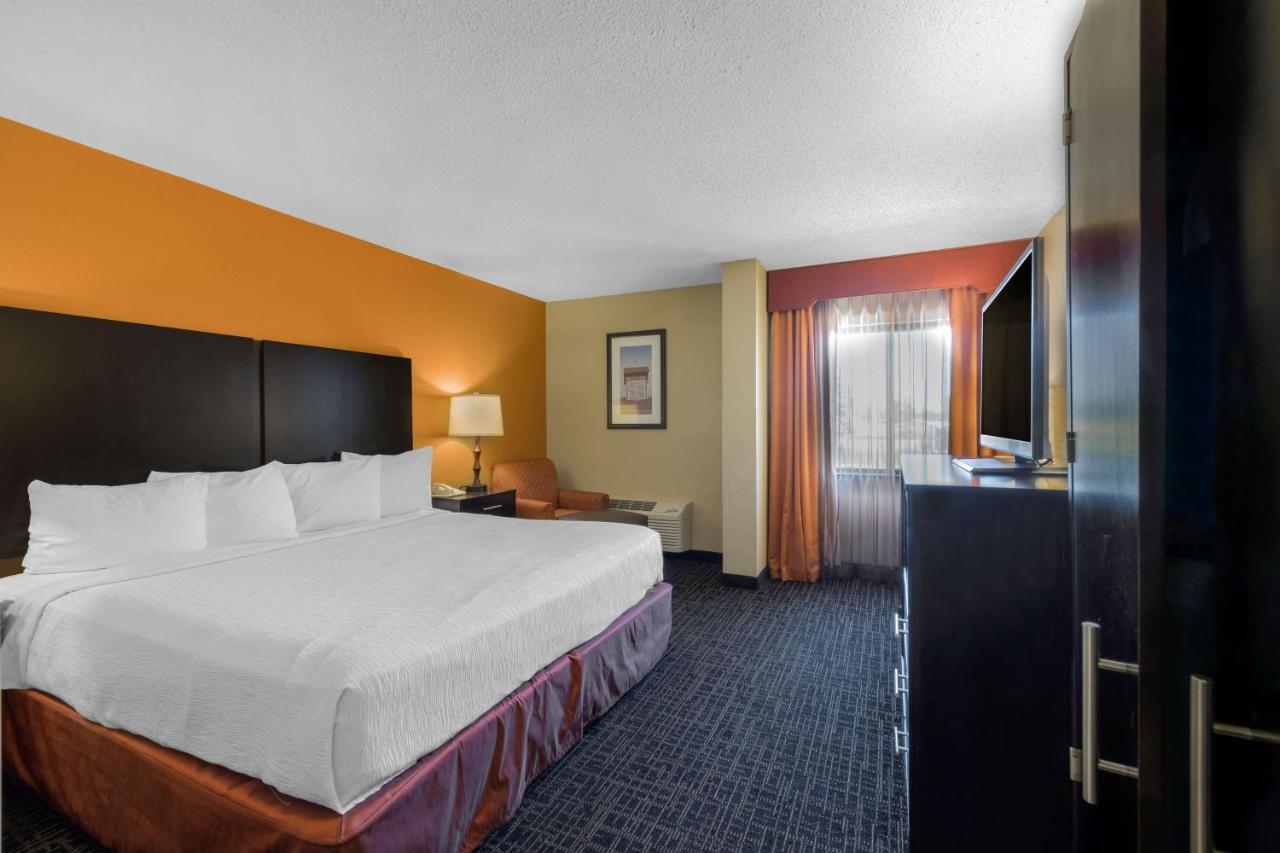 Best Western Plus North Platte Inn & Suites Exterior photo